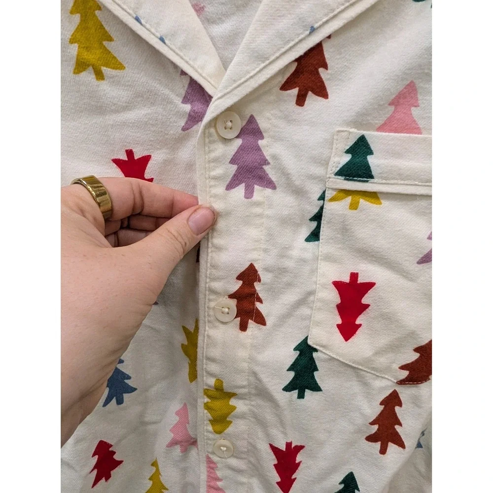 Hanna Andersson Holiday Flannel Pajama Top Festive Forest Ecru Christmas Tree- L